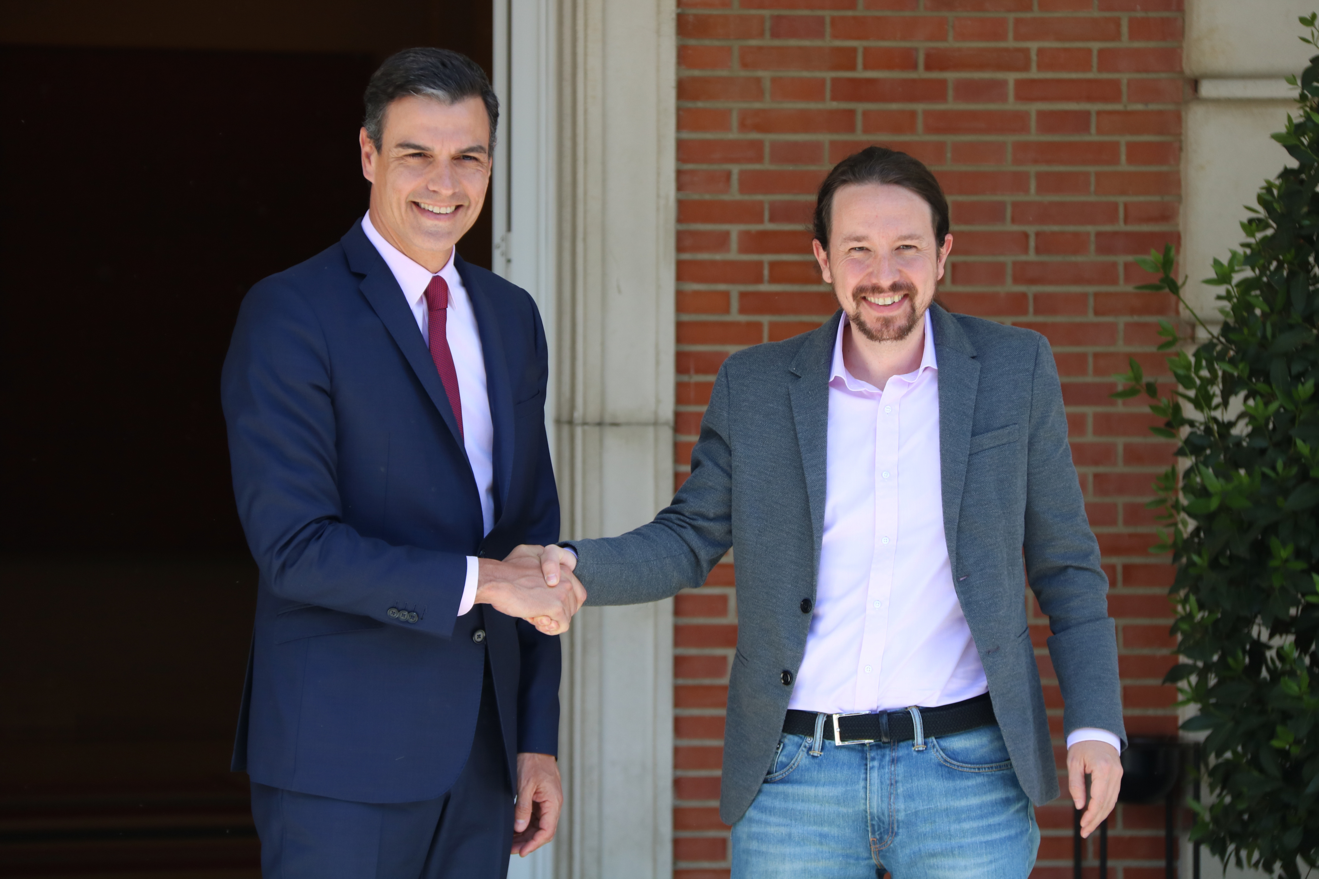 Spanish president Pedro Sánchez and Unidas Podemos leader Pablo Iglesias (by Roger Pi de Cabanyes)