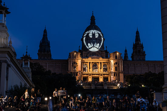 Catalan News | Bat-Signal raised over Barcelona celebrating Batman Day