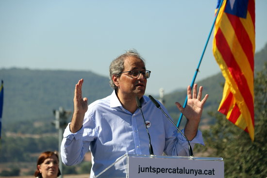 Catalan president Quim Torra at the entrance of the Lledoners prison in Catalonia (by ACN)
