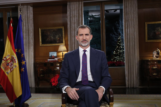Spanish king Felipe VI during his televised speech for Christmas in 2019 (by Royal House)
