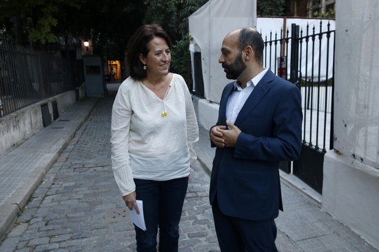 ANC's leader, Elisenda Paluzie, and Òmnium's vice president, Marcel Mauri, on October 4, 2019 (by Guillem Roset)