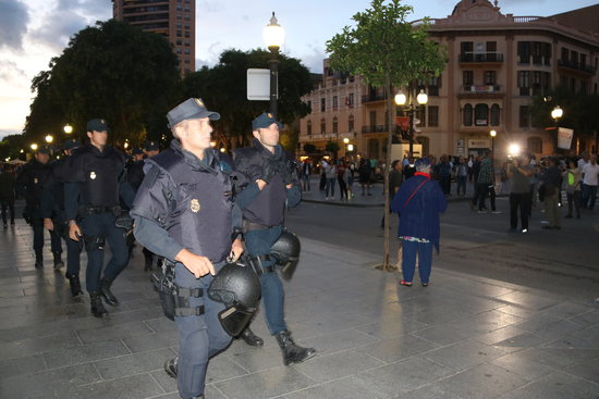 Spain's National Police in Tarragona in September, 2017 (by Sílvia Jardí)