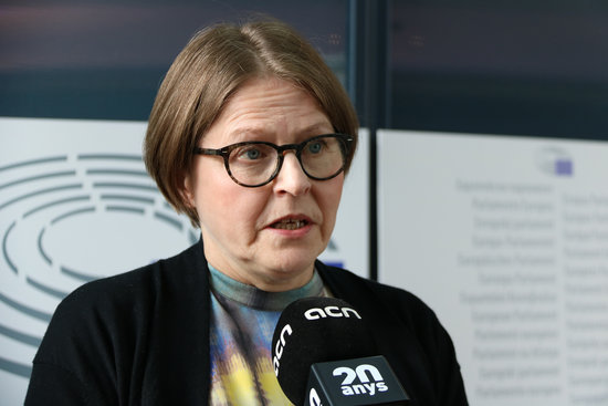 One of the EU parliament's vice presidents, Heidi Hautala, talking to the Catalan News Agencyon November 13, 2019 (by Nazaret Romero)