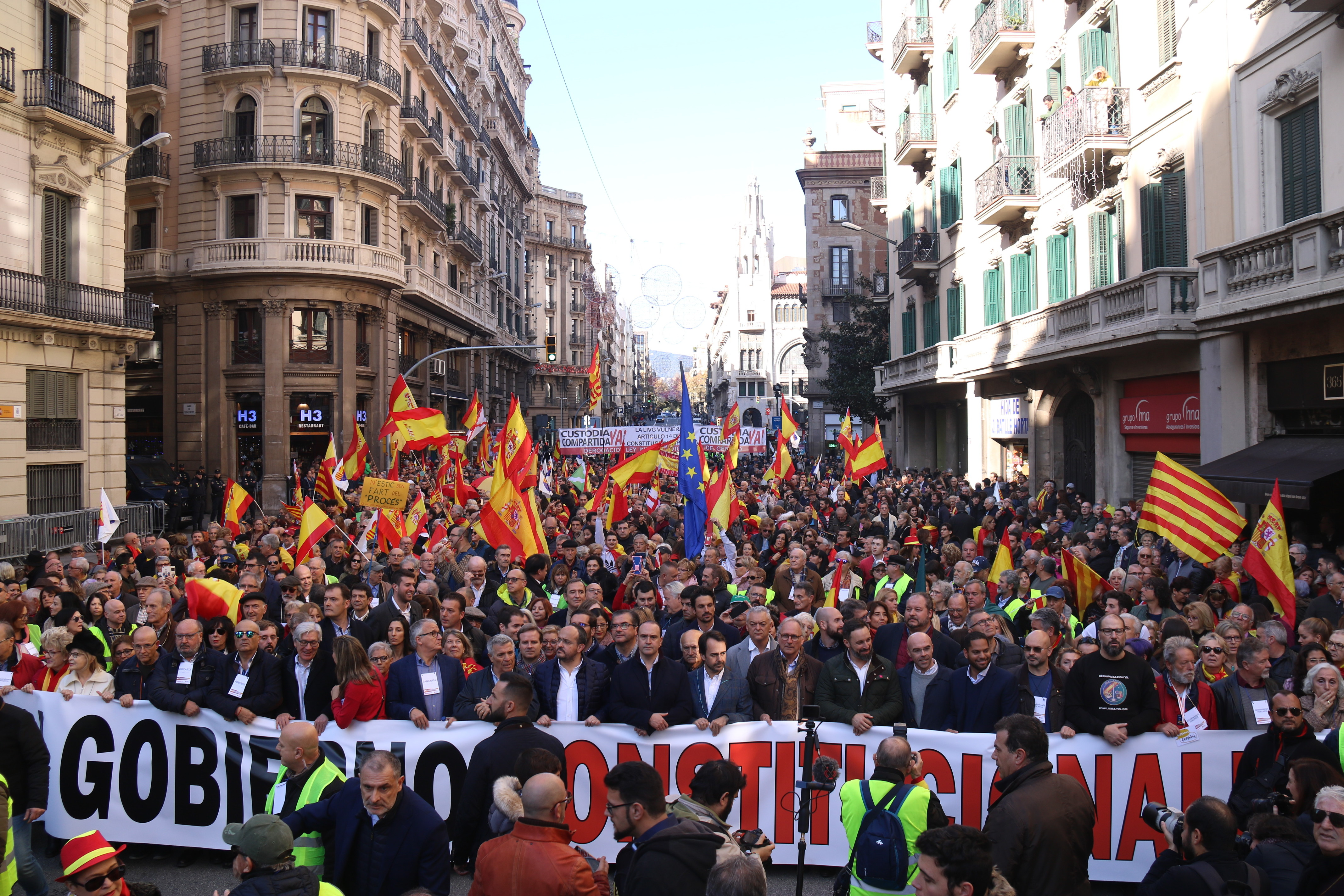 1,500 took part in the demonstration for Spain's unity in Barcelona (by ACN)