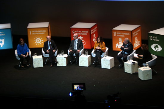 Roundtable discussion between companies and economic institutions at the Catalan Climate Summit in the Catalan National Theater, January 17, 2020 (by Pol Solà)