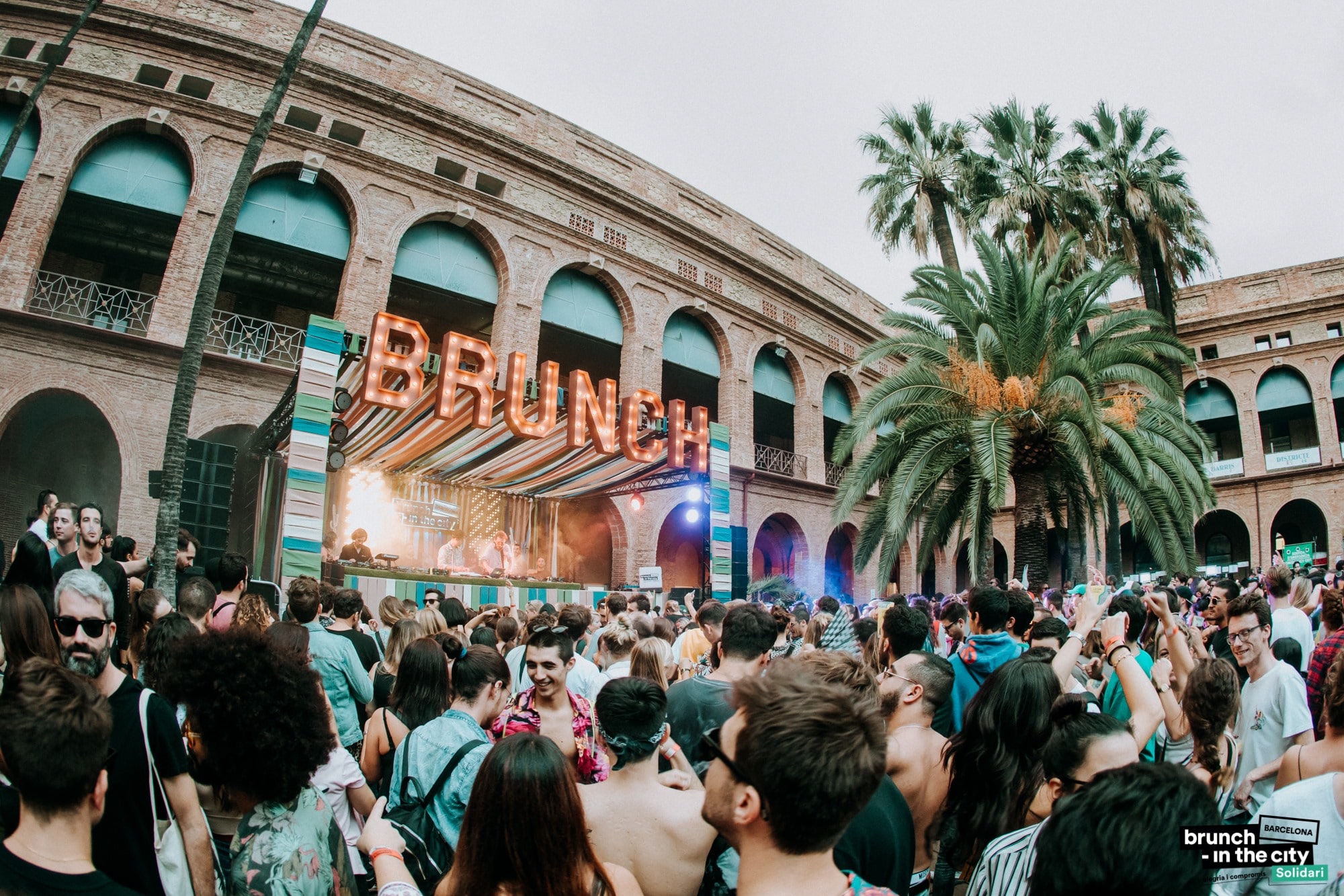 Thousands dancing during the one-day techno and electronic music festival Brunch in the City (photo courtesy of Brunch in the City)
