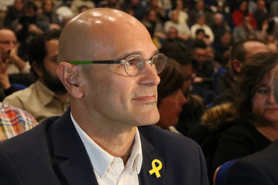 Raül Romeva, on his first appearance at a public event after leaving Estremera prison, at a rally in Valls, December 6, 2017 (Gemma Sánchez)