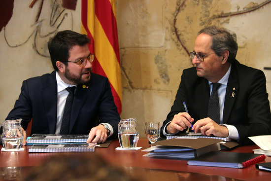 Catalan president and vice president Quim Torra and Pere Aragonès sit together at the Executive Council meeting in the Catalan government (by Bernat Vilaró)