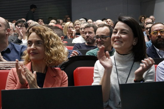 Spanish congress speaker Meritxell Batet and Catalan Socialists first deputy secretary Eva Granados during the party event in Barcelona on February 1, 2020 (by Guillem Roset)