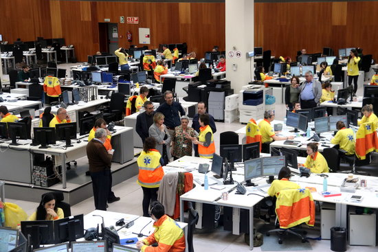 The Catalan health minister, Alba Vergés, visiting the emergency services HQ, in L'Hospitalet de Llobregat, on February 29, 2020 (by Pere Francesch)