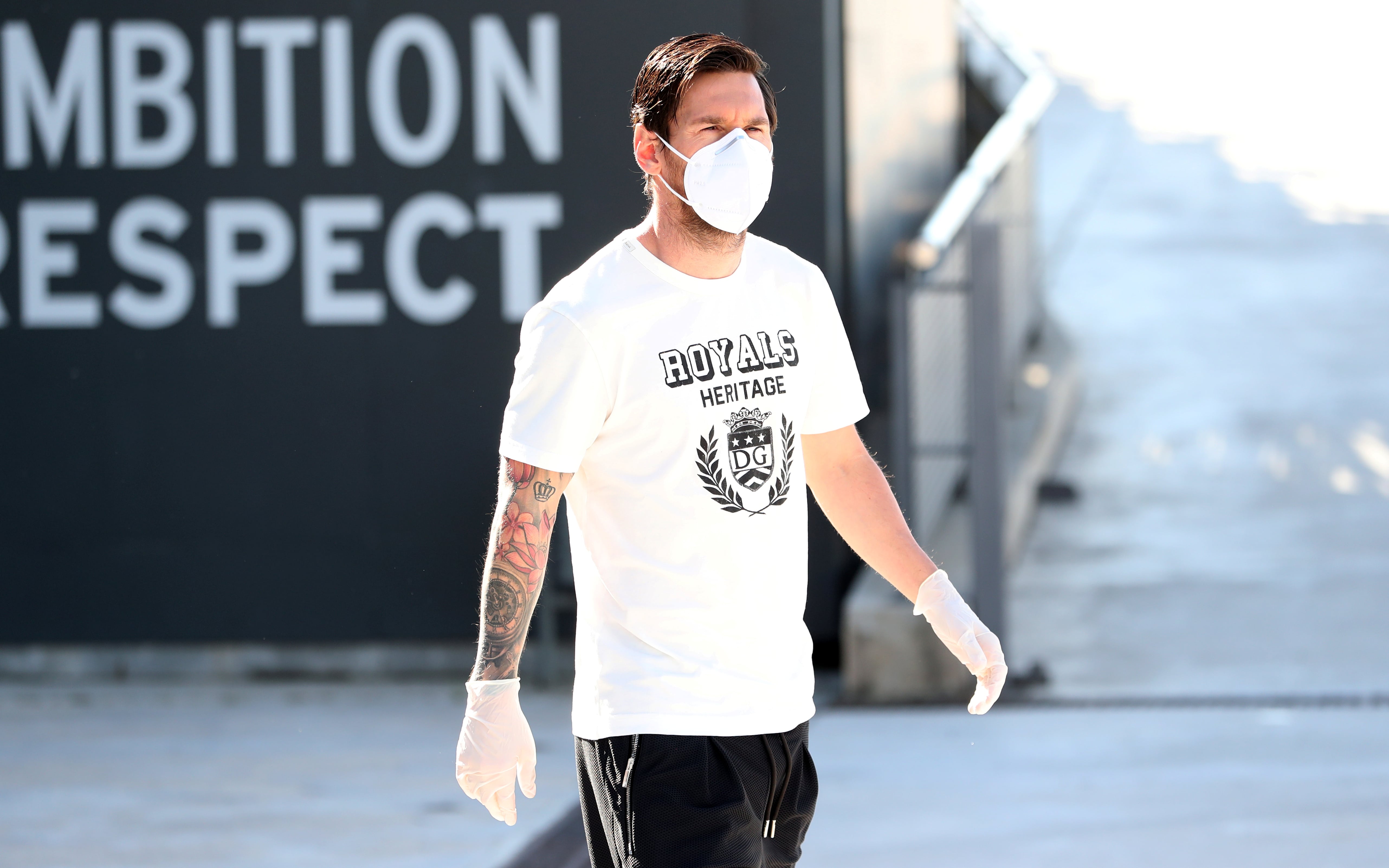 Lionel Messi arrives at FC Barcelona's training ground to have a coronavirus test before the team returns to training (by Miguel Ruiz/FC Barcelona)