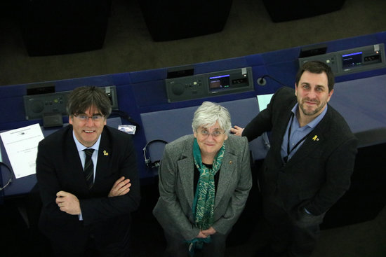 MEPs Toni Comín, Clara Ponsatí and Carles Puigdemont at the European parliament in Strasbourg, February 20, 2020 (by Natàlia Segura)