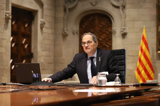 The Catalan president, Quim Torra, meeting by videocall with Spain's leader and other regional preisdents, on May 5, 2020 (by Rubén Moreno)