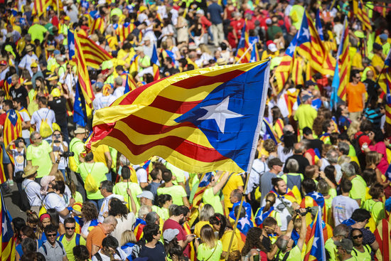 Catalan independence flags waved on September 11, Catalonia's National Day, in 2017, less than a month before the independence referendum (by ACN)