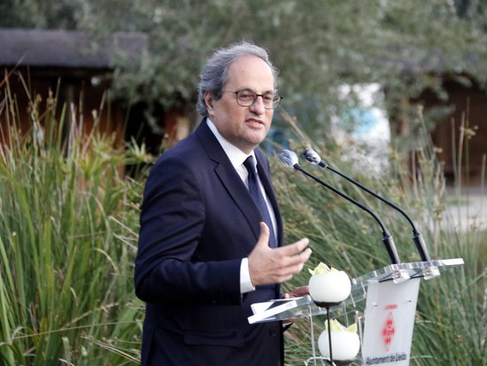 President of Catalonia, Quim Torra, speaking at an event in Lleida to remember the city's victims of Covid-19 (by Anna Berga) 