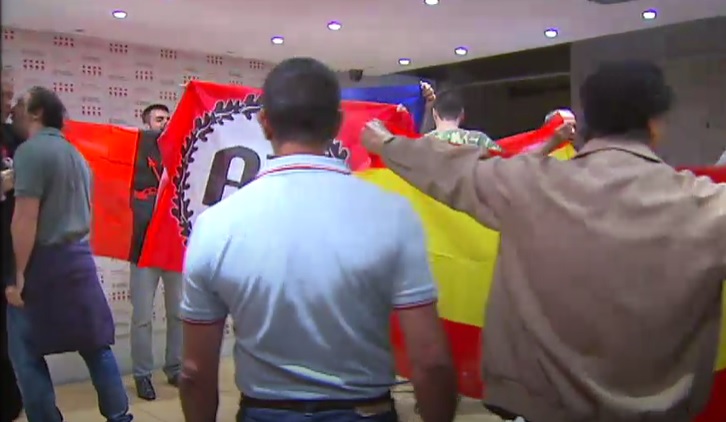 Screenshot of footage showing the far-right assault on the Blanquerna cultural center, in Madrid, on the 2013 Catalan National Day 