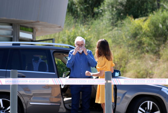 Former CDC treasurer Daniel Osàcar steps out of a car before entering Brians 2 prison, June 25, 2020 (by Pol Solà)