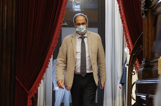 Catalan president Quim Torra entering parliament (by Gerard Artigas)