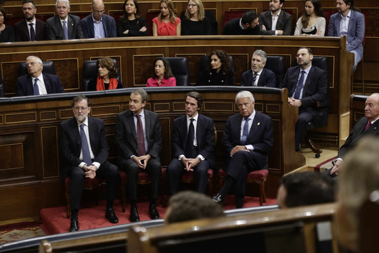 Four ex-presidents of Spain, from left to right, Rajoy, Zapatero, Aznar and González, during an event marking 40 years of the Spanish constitution, December 6, 2018 (by Congress)