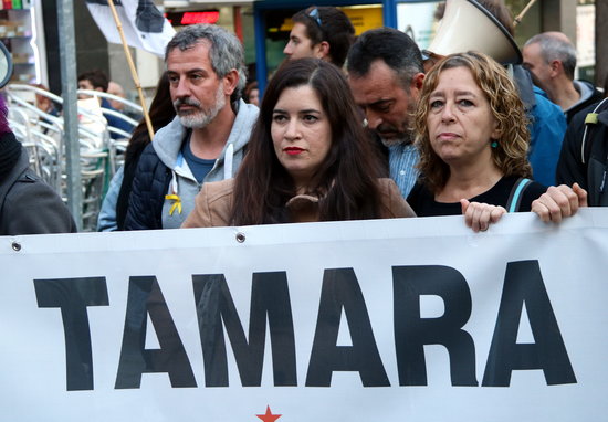 Catalan activist Tamara Carrasco attends a protest in her hometown of Viladecans (by Àlex Recolons)