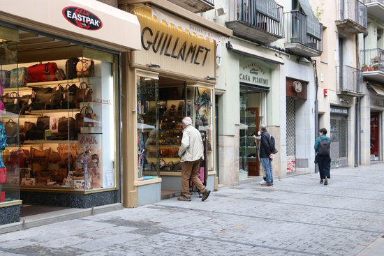 Shops in the center of Girona on October 14, 2020 (by Gemma Tubert)