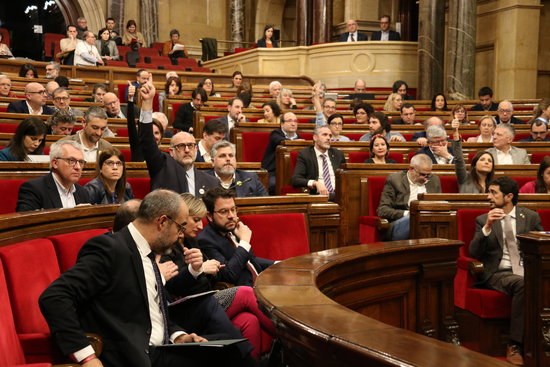 A Catalan parliament session bin February 2020 (by Marta Sierra)