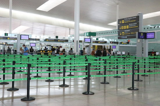 Security checks at Barcelona's T1 terminal on July 31, 2020 (by Norma Vidal)