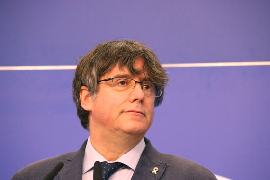 MEP Carles Puigdemont photographed during a press conference in the European Parliament (by Natàlia Segura)