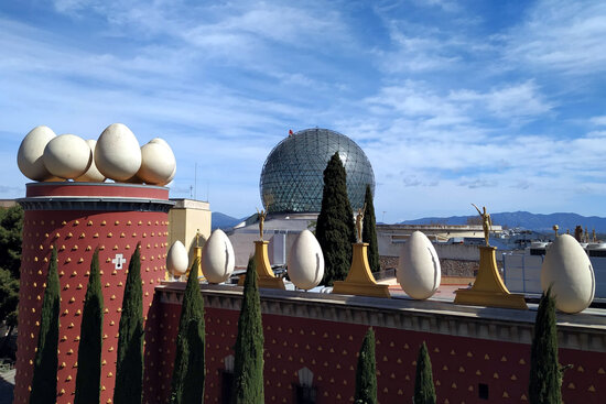 The dome of the Dalí Theater-Museum in Figueres being cleaned (Image: Gala - Salvador Dalí Foundation)