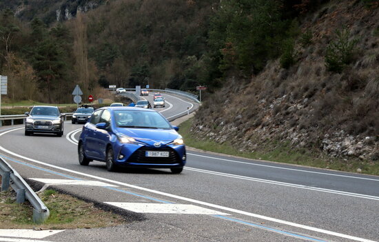 Traffic on the C-16 in Berguedà heading towards La Cerdanya in the Pyrenees, March 19, 2021 (by Mar Martí) 