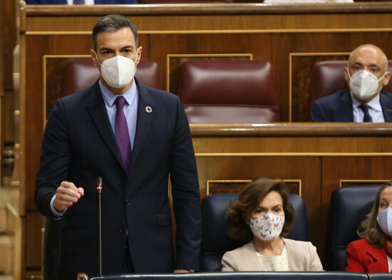 Spanish president Pedro Sánchez photographed during a congress session in May 2021 (by Spanish congress)