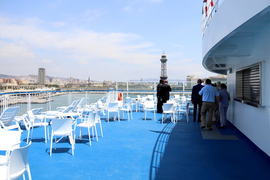 Image of the terrace on the ship GNV Bridge overlooking Barcelona city (by Aina Martí)