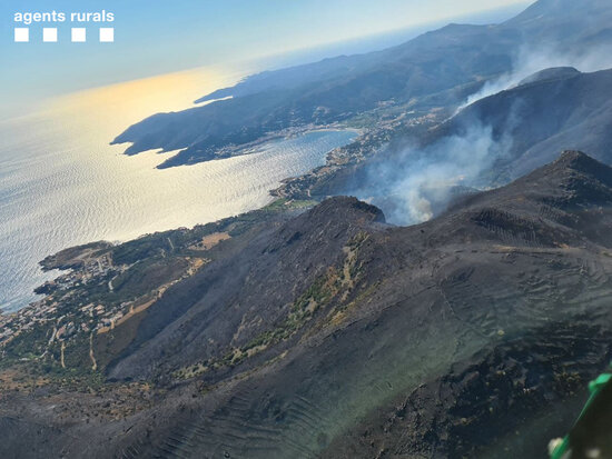 Image of the wildfire in Llançà from the air on July 17, 2021 (by Rural Officers)