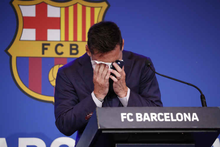 Former Barcelona captain Leo Messi breaks down in tears during his goodbye press conference (image by Albert Gea/Reuters)
