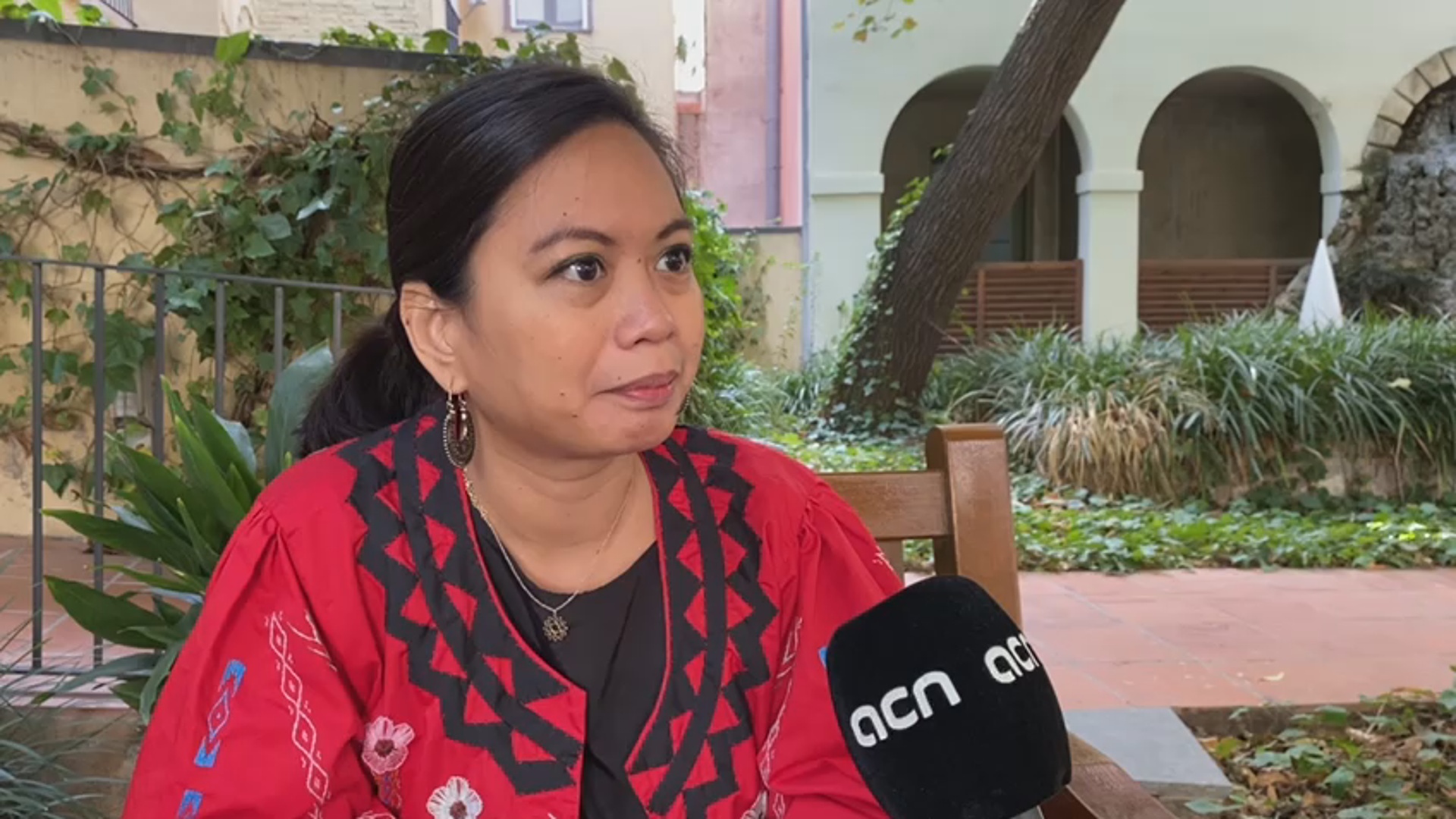 Filipino lawyer Czarina Musni during her interview with Catalan News (by Xènia Palau)