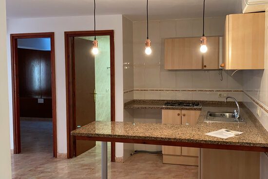 The kitchen area of rental home in Lloret (by Marina López)
