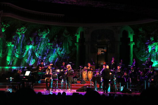 Maria del Mar Bonet and the Begues Big Band perform at the opening night of the Barcelona Jazz Festival (by Francesch)