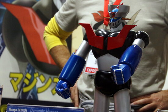A Mazinger Z figurine at the Ooso Comics stand at Manga Barcelona, October 28, 2021 (by Pere Francesch)