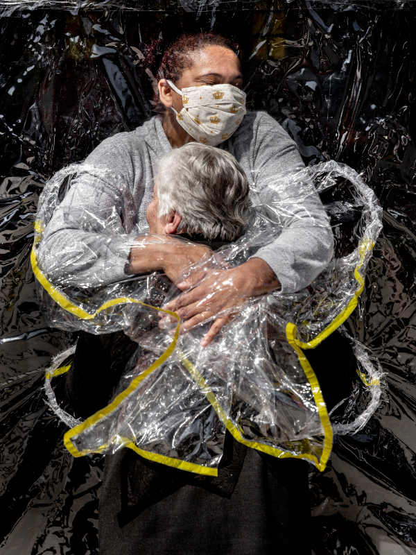 2021 World Press Photo of the Year, taken by Danish photographer Mads Nissen (image from World Press Photo) 