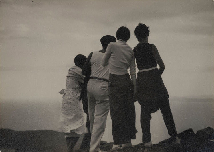 A photograph taken by Mey Rahola close to Cap de Creus (1933-1936, Mey Rahola/MNAC)