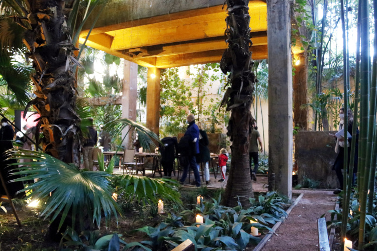 The interior garden of architect Ricardo Bofill's workshop, on January 26, 2022, during the tribute paid after his death (by Pere Francesch)