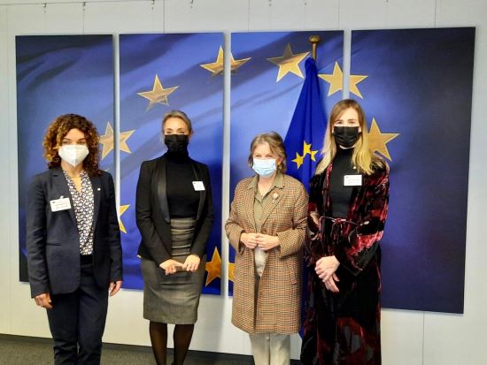 Catalonia's foreign affairs minister Victòria Alsina (right) meets with European commissioner for cohesion and reforms, Elisa Ferreira, as well as representatives from the Balearic Islands, Rosario Sánchez, and Occitania, Nadie Pellefigue (image courtesy 