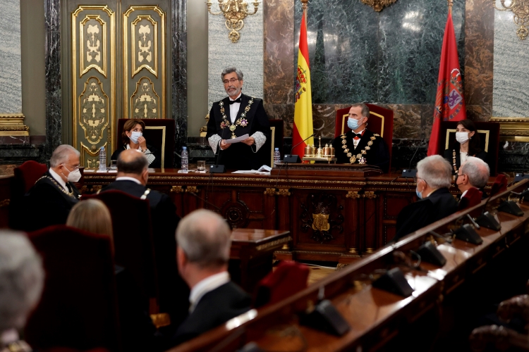 CGPJ president Carlos Lesmes and Spain King Felipe VI on September 6, 2021 (by Pool EFE)