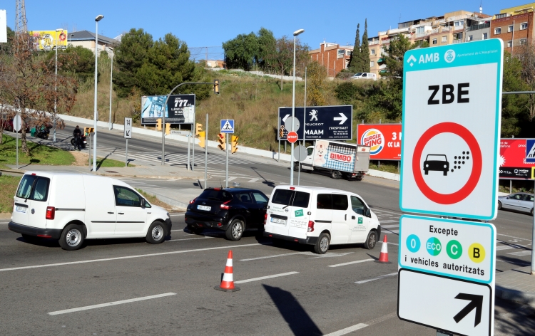 Traffic signs indicating Barcelona's Low Emissions Zone on December 23, 2019