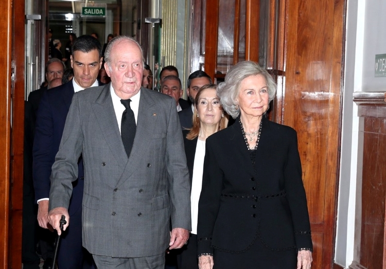 Former king Juan Carlos and Queen Sofía on May 11, 2019 (by Casa de Su Majestad)