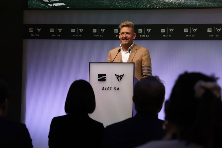 Seat car manufacturer's CEO Wayne Griffiths in an event in December 2021 (by Aina Martí)