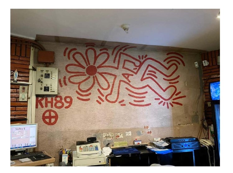 Keith Haring's mural Acid, painted during his visit to Barcelona in 1989 (Department of Culture) 