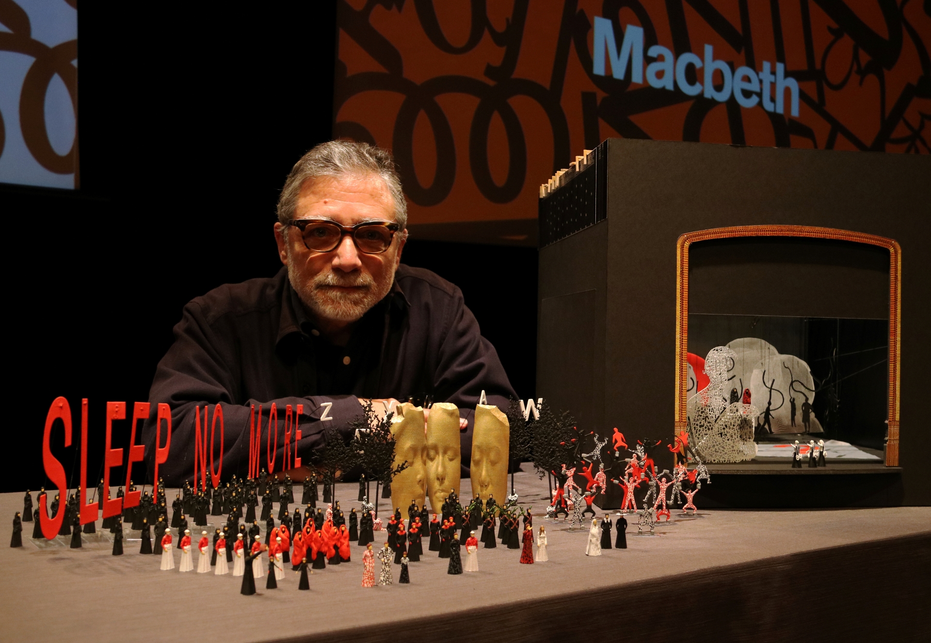 Catalan sculptor Jaume Plensa with his Macbeth opera proposal on May 9, 2022 (by Pau Cortina)