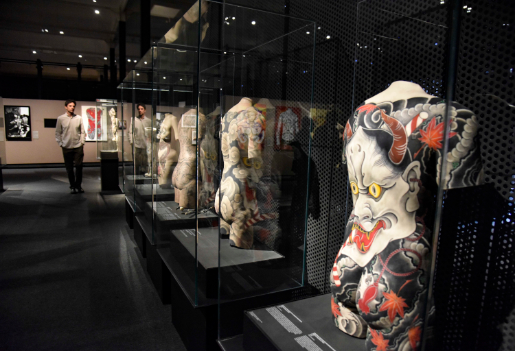 Some of the hyperrealistic silicone bodies tattooed with ink created specifically for the exhibition (courtesy of CaixaForum)
