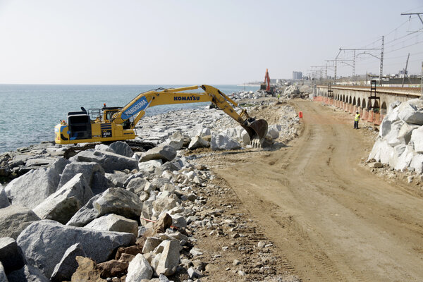 Breakwaters and seawalls have been built to keep the line running for now (by Jordi Pujolar)